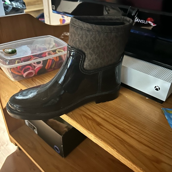 Rain boots size 7 brand new - Picture 4 of 4